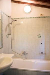 Coach House00002 (Small)