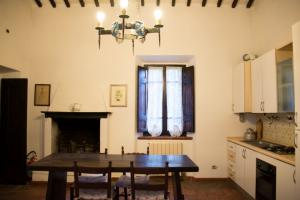 Coach House00004 (Small)