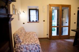 Coach House00008 (Small)